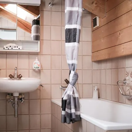 אכסניה Mountain Ze Seewjinu - Above צרמט