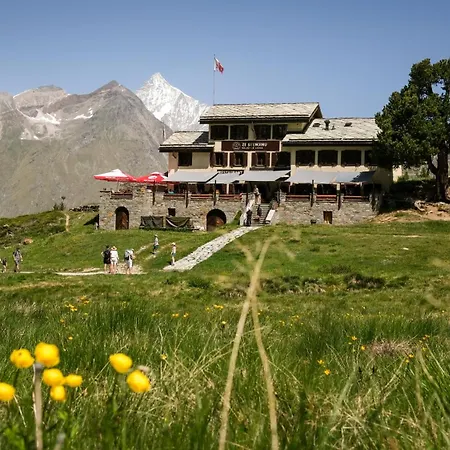 Lodge Mountain Ze Seewjinu - Above Zermatt